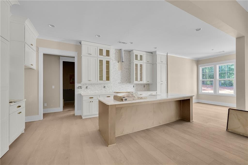 5 bedroom, 3 bathroom, 3,643 sq ft single family residence under contract at 1600 Maxey Road, Bishop, GA 30621 — photo 4