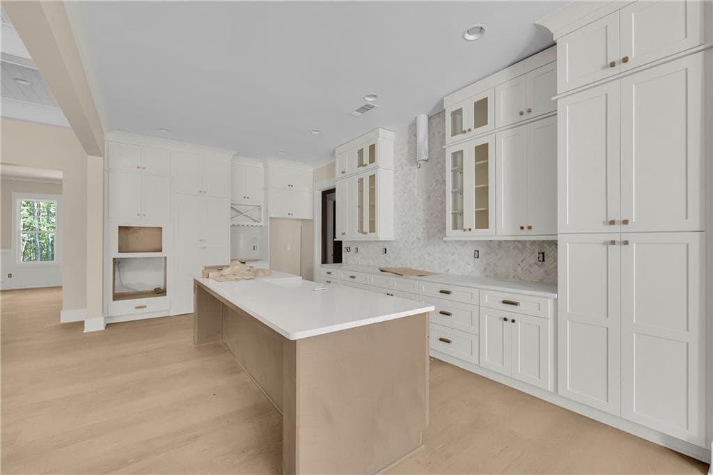 5 bedroom, 3 bathroom, 3,643 sq ft single family residence under contract at 1600 Maxey Road, Bishop, GA 30621 — photo 5