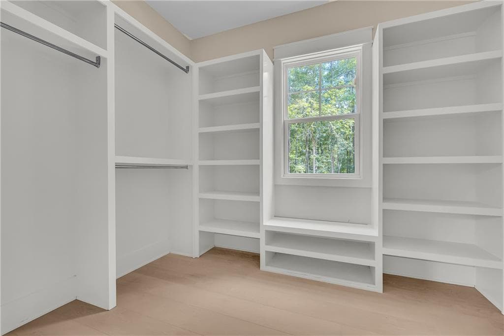 5 bedroom, 3 bathroom, 3,643 sq ft single family residence under contract at 1600 Maxey Road, Bishop, GA 30621 — photo 9