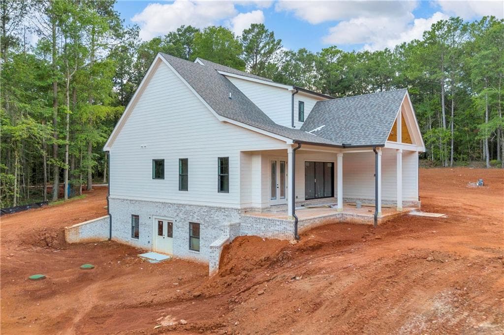 5 bedroom, 3 bathroom, 3,643 sq ft single family residence under contract at 1600 Maxey Road, Bishop, GA 30621 — photo 10