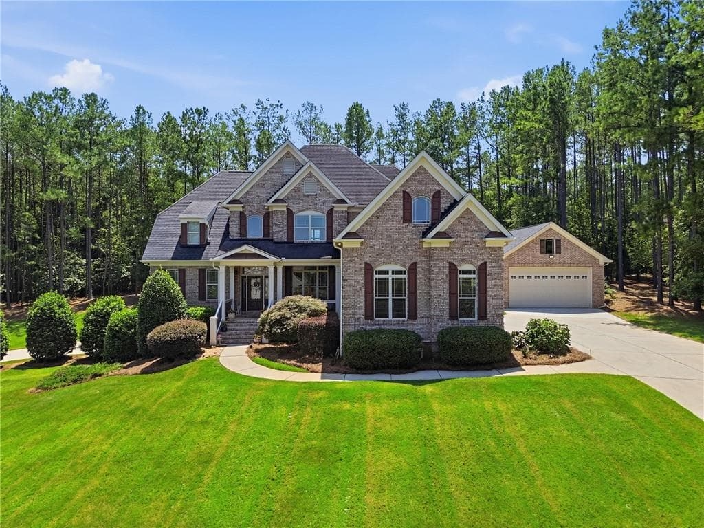 5 bedroom, 4 bathroom, 3,630 sq ft single family residence under contract at 123 Fairway Run, Forsyth, GA 31029