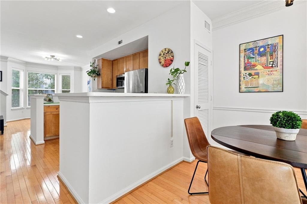 2 bedroom, 2 bathroom, 1,212 sq ft townhouse for sale at 951 Glenwood Avenue 2402, Atlanta, GA 30316 — photo 7