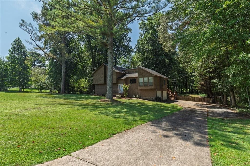 4 bedroom, 4 bathroom, 2,292 sq ft single family residence for sale at 6499 Will Dupree Lane, Acworth, GA 30102 — photo 3