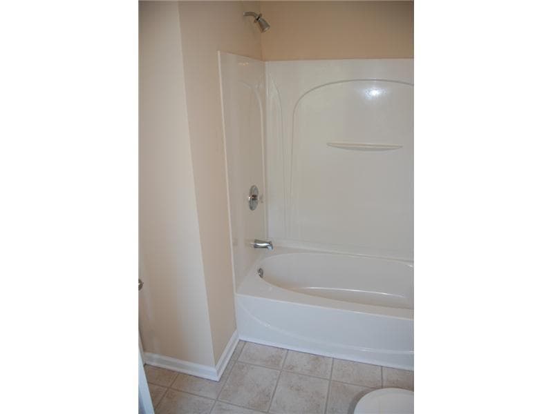 3 bedroom, 3 bathroom, 1,400 sq ft townhouse for sale at 618 Providence Place, Atlanta, GA 30331 — photo 7