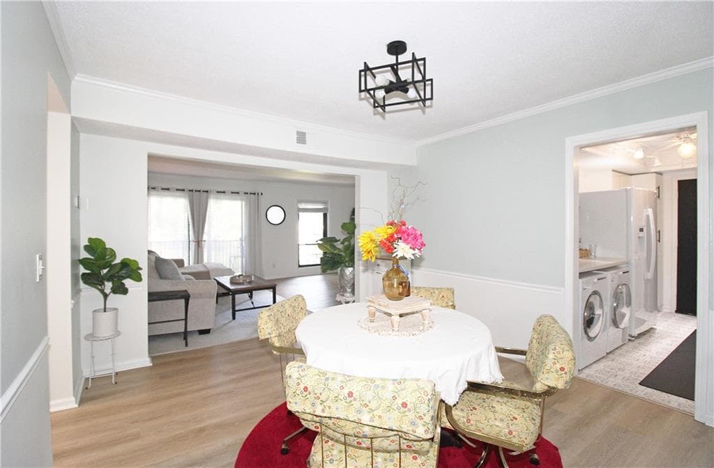 2 bedroom, 2 bathroom, 1,206 sq ft condominium for sale at 6851 Roswell Road H-31, Sandy Springs, GA 30328 — photo 10