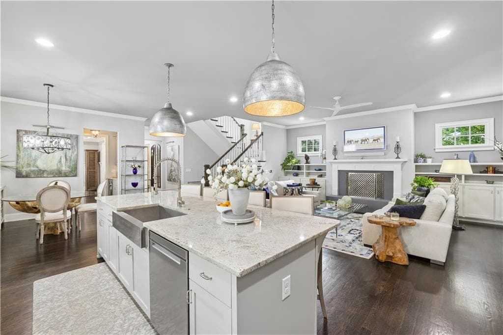 5 bedroom, 5 bathroom, 4,312 sq ft single family residence for sale at 1531 Dresden Drive, Brookhaven, GA 30319 — photo 8
