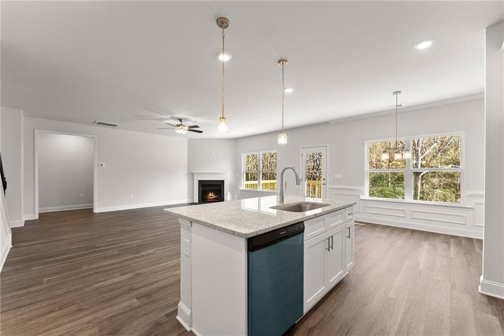 5 bedroom, 4 bathroom, 3,900 sq ft single family residence for sale at 632 Bald Ridge Circle, Demorest, GA 30535 — photo 5
