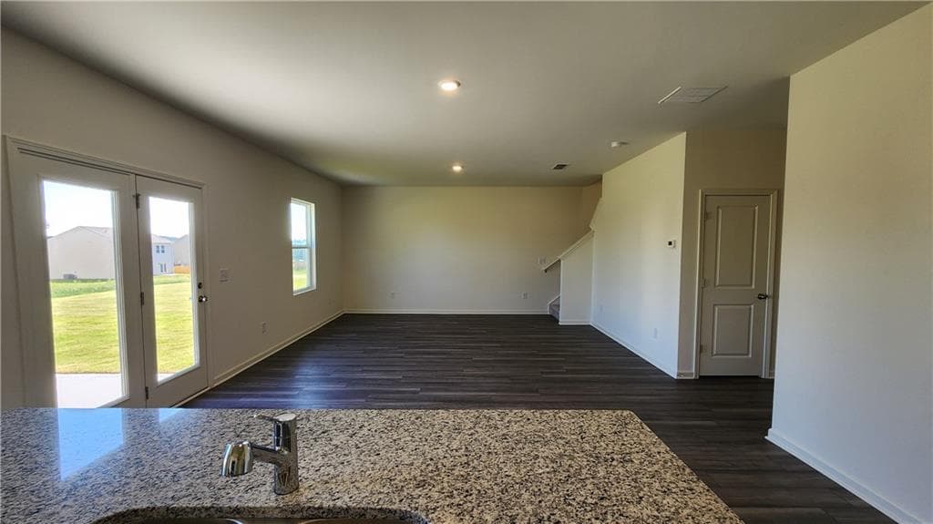4 bedroom, 3 bathroom, 2,095 sq ft single family residence for sale at 32 Galilee Lane, Bethlehem, GA 30620 — photo 6