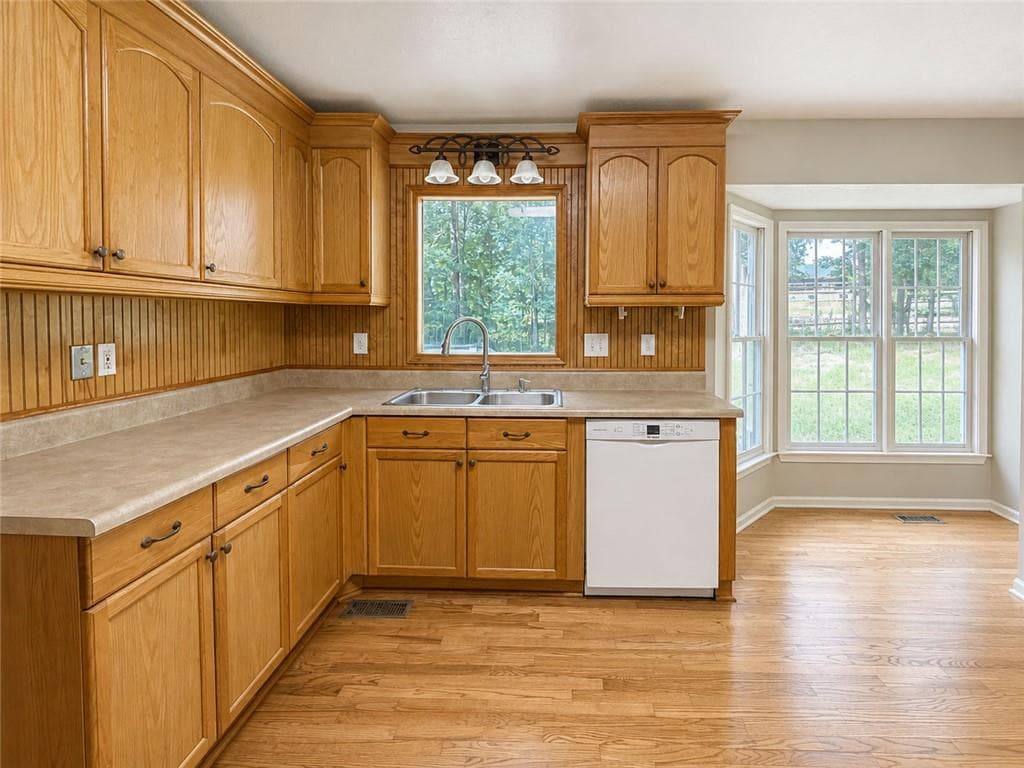 3 bedroom, 2 bathroom, 2,044 sq ft single family residence for rent at 2008 Brooks Road, Dacula, GA 30019 for $2,100 a month — photo 4