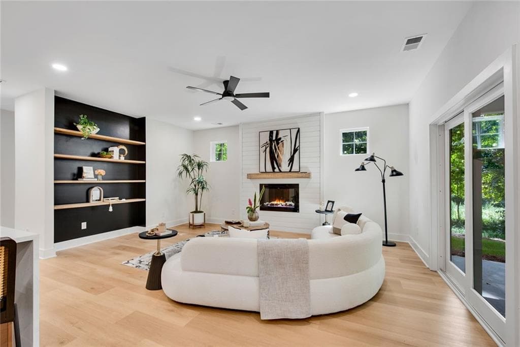 5 bedroom, 3 bathroom, 2,973 sq ft single family residence for sale at 701 Chester Harris Drive, Dallas, GA 30132 — photo 8