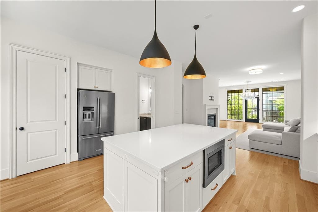 4 bedroom, 4 bathroom, 2,112 sq ft townhouse for rent at 683 Fraser Street, Atlanta, GA 30315 for $3,595 a month — photo 4
