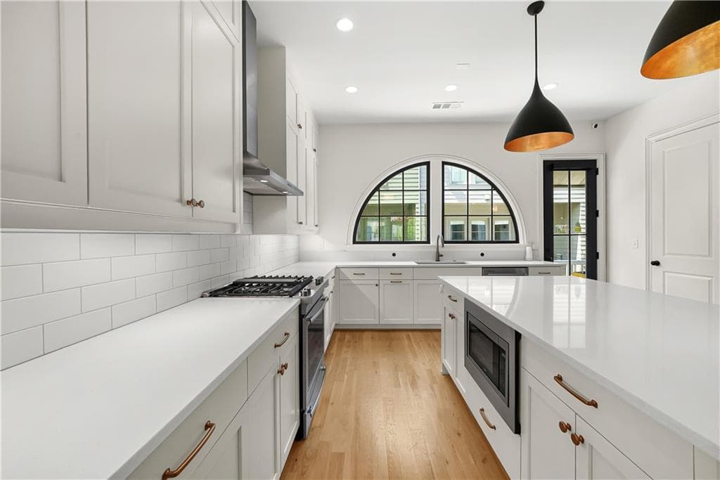 4 bedroom, 4 bathroom, 2,112 sq ft townhouse for rent at 683 Fraser Street, Atlanta, GA 30315 for $3,595 a month — photo 5