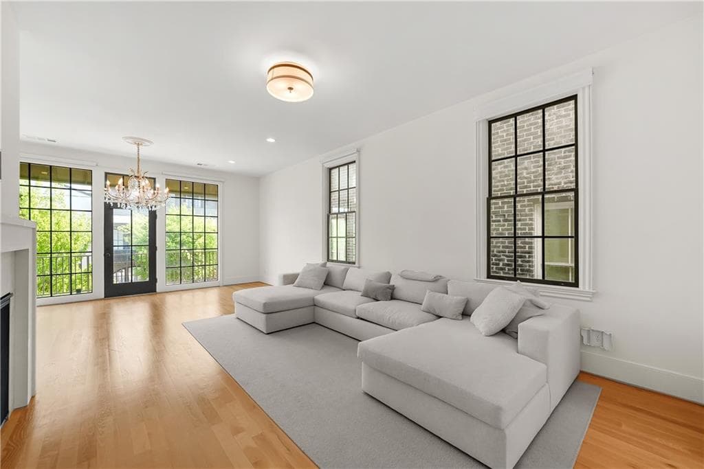 4 bedroom, 4 bathroom, 2,112 sq ft townhouse for rent at 683 Fraser Street, Atlanta, GA 30315 for $3,595 a month — photo 7