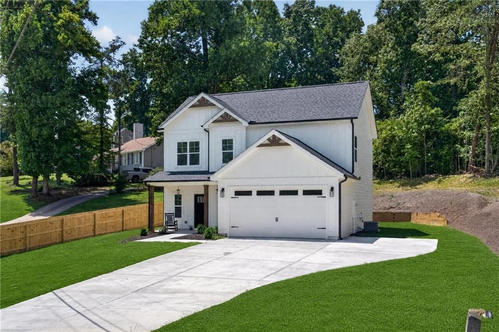 3 bedroom, 3 bathroom, 1,700 sq ft single family residence under contract at 3385 Carlton Road, Cumming, GA 30041 — photo 2