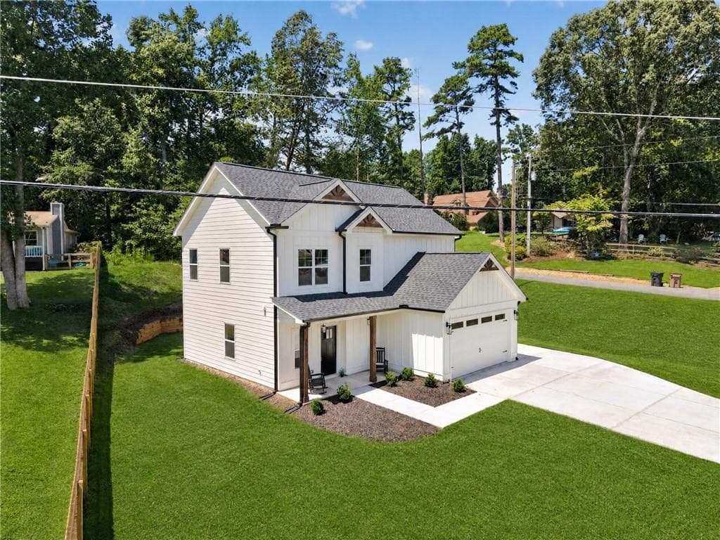 3 bedroom, 3 bathroom, 1,700 sq ft single family residence under contract at 3385 Carlton Road, Cumming, GA 30041 — photo 4