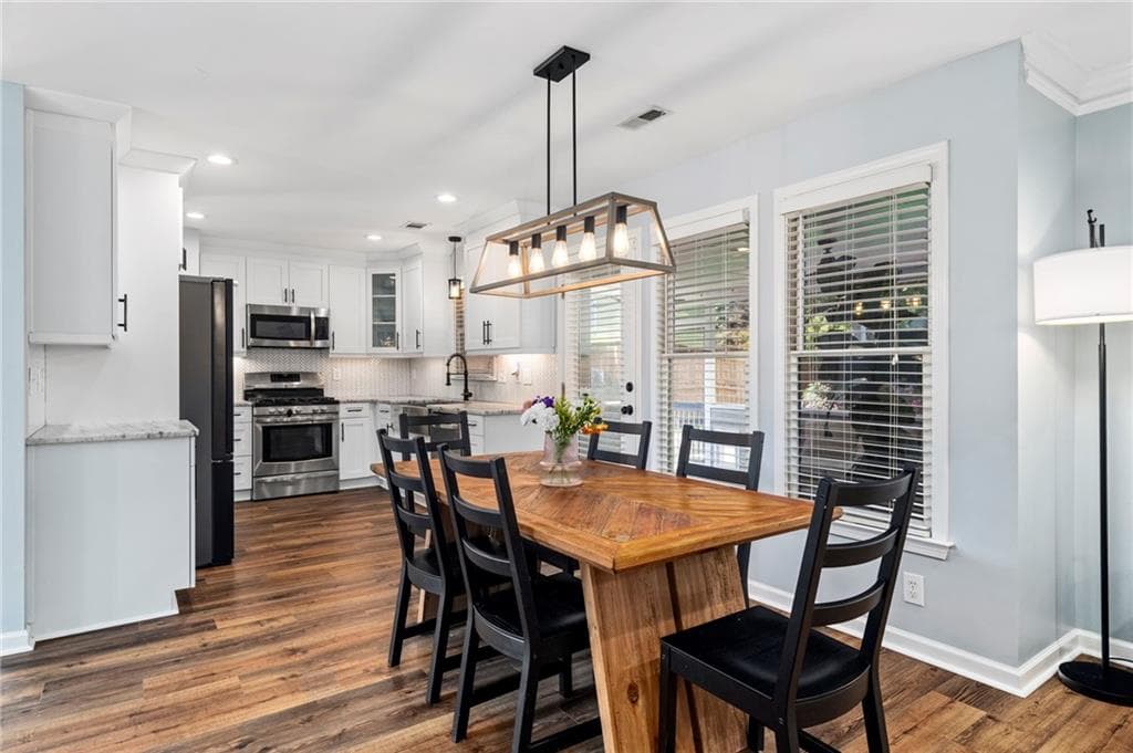 4 bedroom, 3 bathroom, 2,390 sq ft single family residence for sale at 1005 Brentmoor Lane, Kennesaw, GA 30144 — photo 8