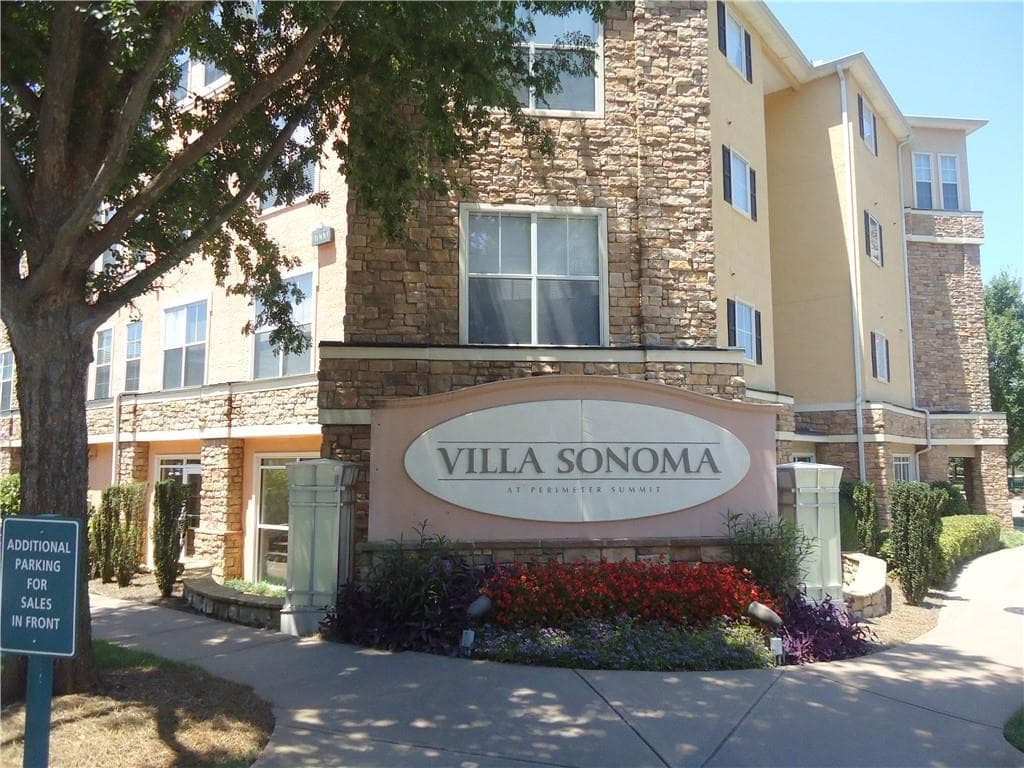 2 bedroom, 1 bathroom, 952 sq ft condominium for rent at 10 Perimeter Summit Boulevard 4132, Brookhaven, GA 30319 for $1,950 a month