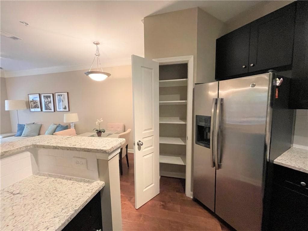 2 bedroom, 1 bathroom, 952 sq ft condominium for rent at 10 Perimeter Summit Boulevard 4132, Brookhaven, GA 30319 for $1,950 a month — photo 8