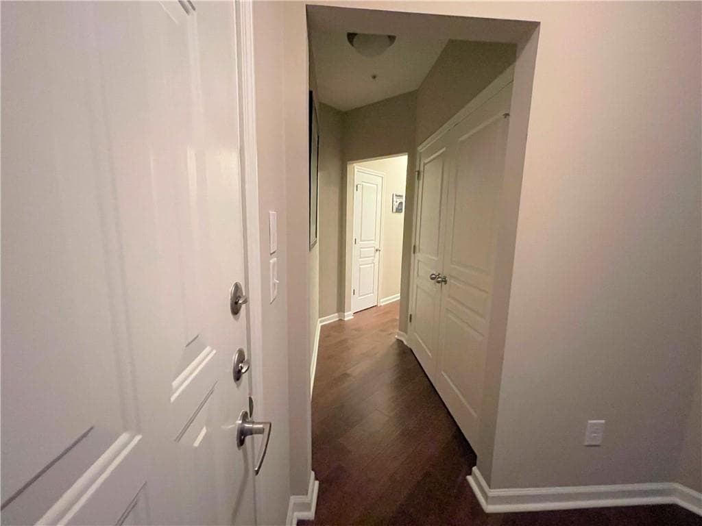 2 bedroom, 1 bathroom, 952 sq ft condominium for rent at 10 Perimeter Summit Boulevard 4132, Brookhaven, GA 30319 for $1,950 a month — photo 10