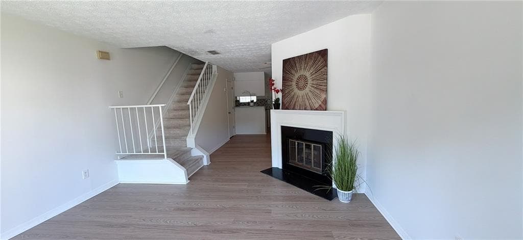 2 bedroom, 2 bathroom, 1,068 sq ft townhouse for sale at 6644 Ramsgate Way, Norcross, GA 30093 — photo 8