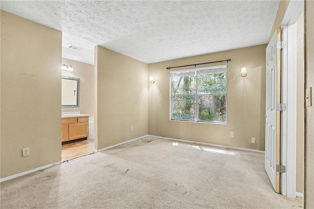 3 bedroom, 3 bathroom, 1,405 sq ft single family residence under contract at 2955 Sugarcreek Lane, Atlanta, GA 30316 — photo 9
