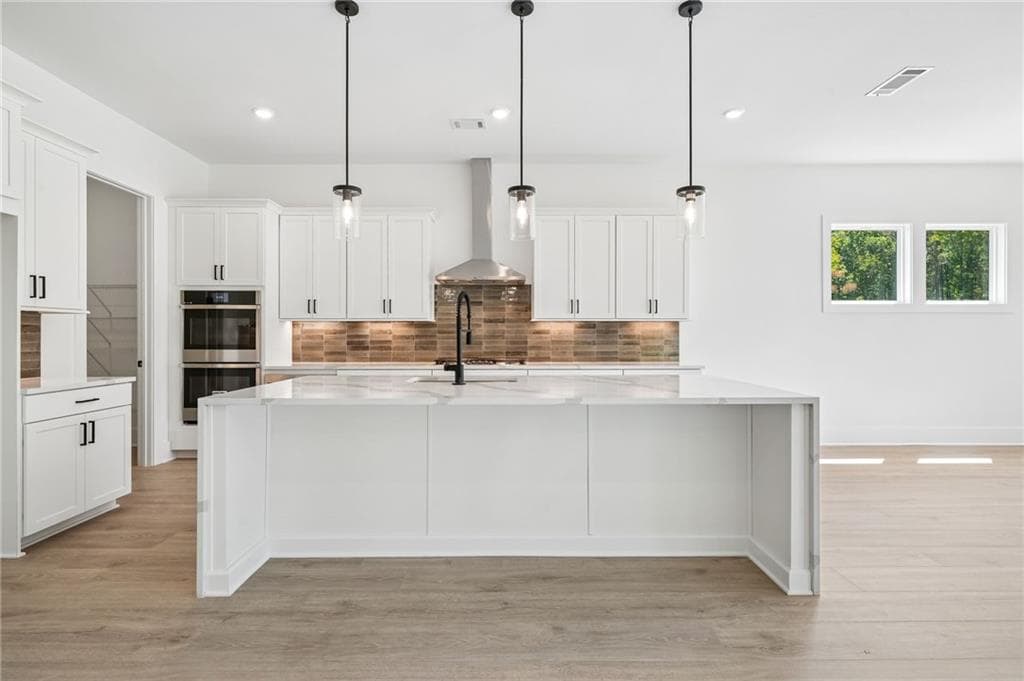 5 bedroom, 5 bathroom, 3,351 sq ft single family residence under contract at 212 Regester Way, Peachtree City, GA 30269 — photo 2
