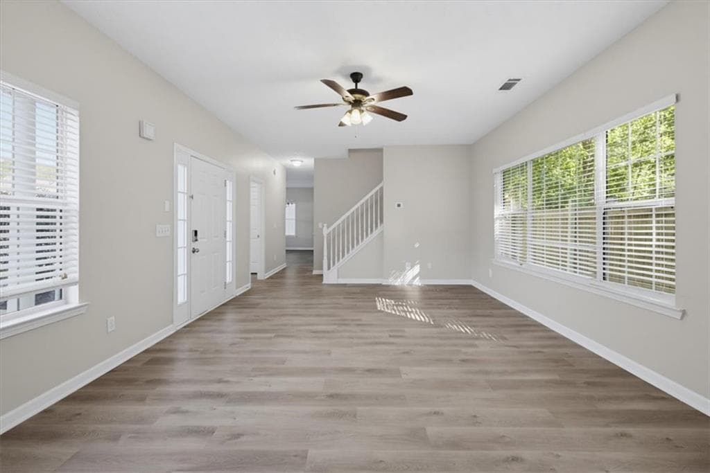 3 bedroom, 3 bathroom, 1,874 sq ft single family residence for sale at 4060 Robin Circle, College Park, GA 30349 — photo 7