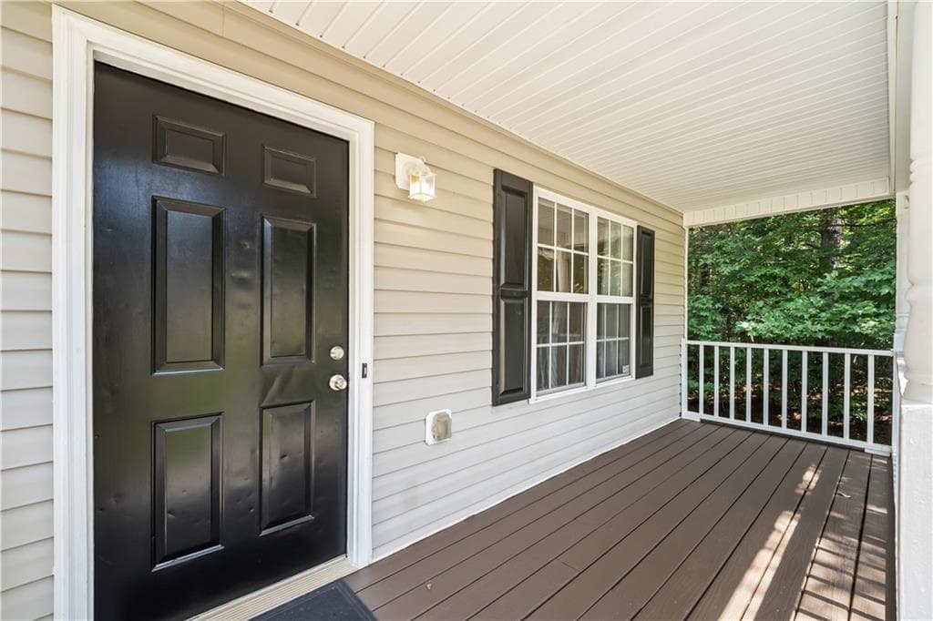 3 bedroom, 2 bathroom, 1,308 sq ft single family residence under contract at 2800 Tumblewood Trail, Gainesville, GA 30507 — photo 5