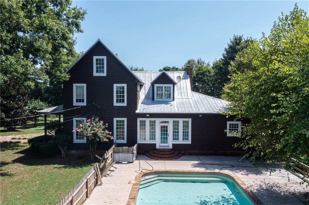 4 bedroom, 3 bathroom, 3,324 sq ft single family residence for sale at 330 Park Road, Eatonton, GA 31024 — photo 3