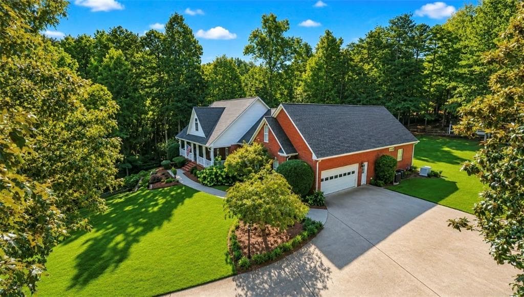 4 bedroom, 4 bathroom, 3,400 sq ft single family residence for sale at 345 Cherokee Drive, Bremen, GA 30110 — photo 3