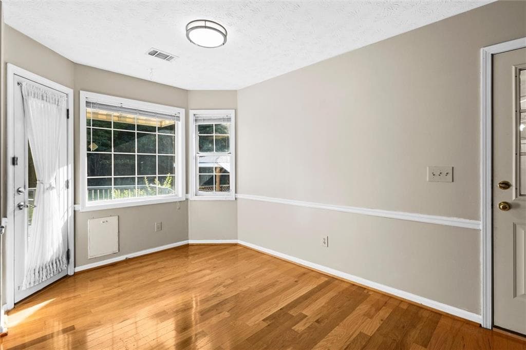 3 bedroom, 2 bathroom, 1,939 sq ft single family residence for sale at 842 Twin Oaks Drive, Monroe, GA 30655 — photo 8