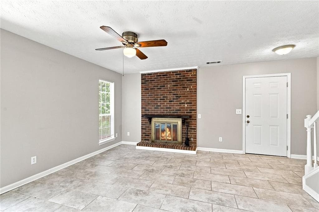 2 bedroom, 2 bathroom, 1,196 sq ft condominium for sale at 5557 Clover Rise Lane, Norcross, GA 30093 — photo 8