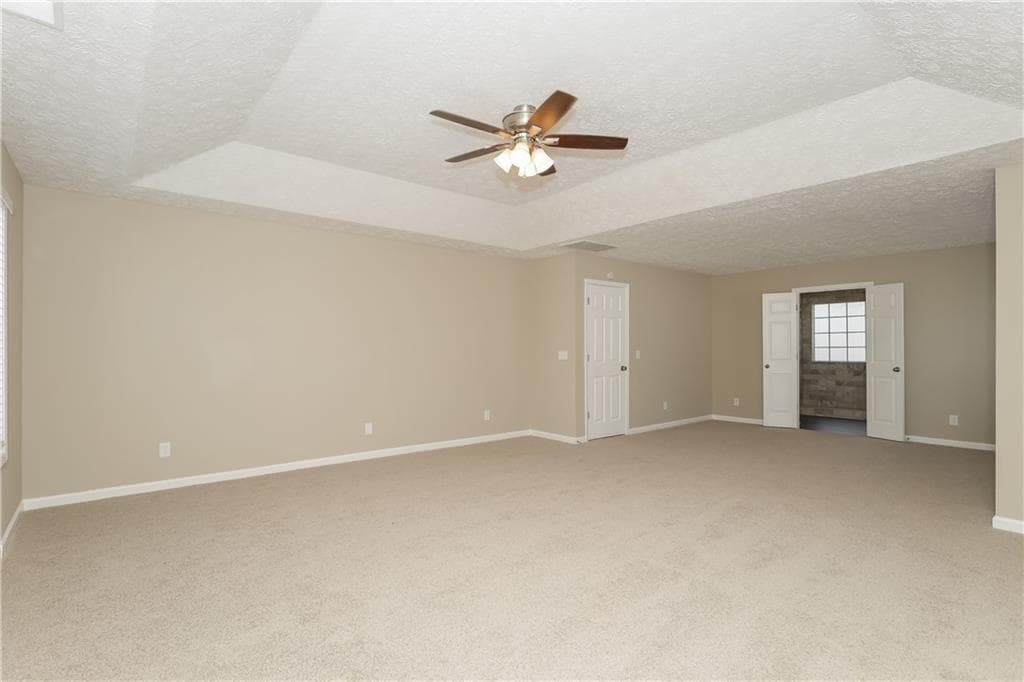 4 bedroom, 3 bathroom, 2,916 sq ft single family residence under contract at 2462 Tolliver Drive, Ellenwood, GA 30294 — photo 9