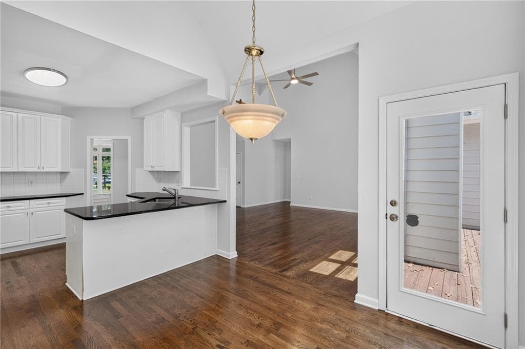 5 bedroom, 3 bathroom, 2,916 sq ft single family residence for sale at 1249 Gate Post Lane, Powder Springs, GA 30127 — photo 10