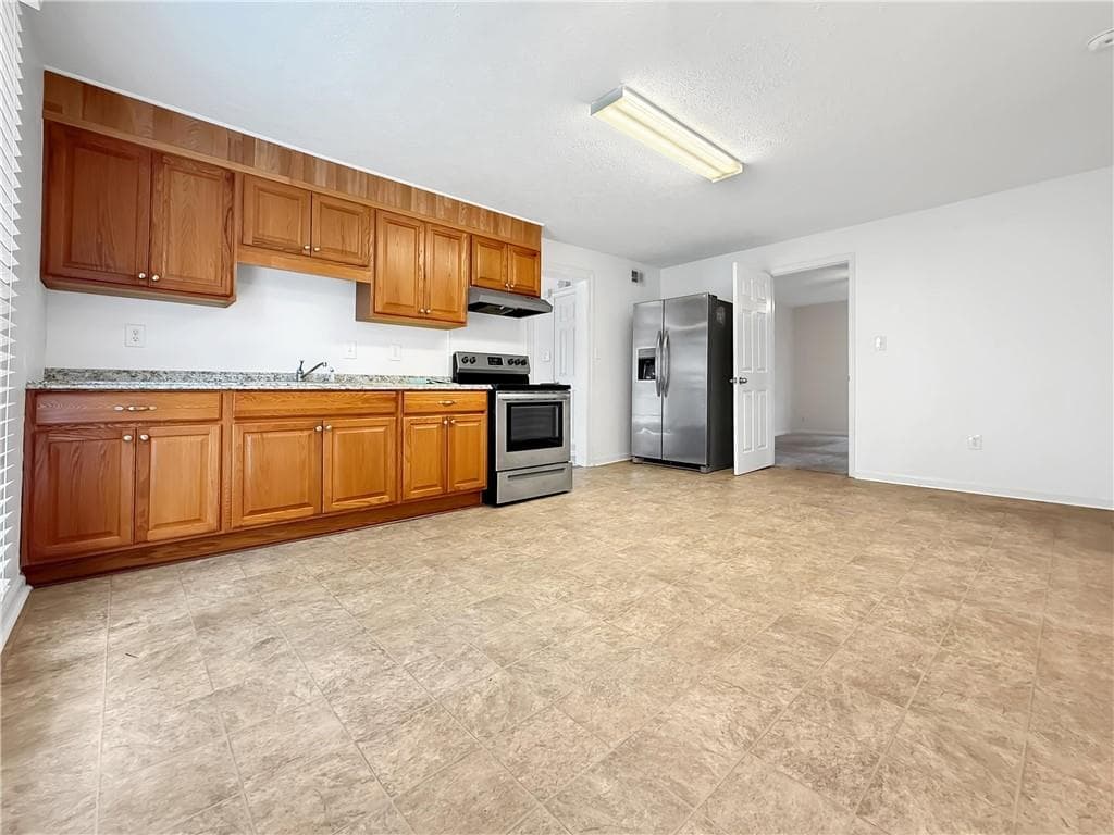 2 bedroom, 1 bathroom, 1,092 sq ft single family residence for rent at 504 Turner Avenue, Palmetto, GA 30268 for $1,500 a month — photo 8