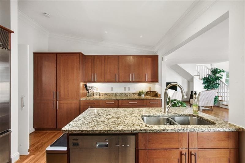 5 bedroom, 4 bathroom, 3,762 sq ft single family residence for rent at 1930 Wildwood Place, Atlanta, GA 30324 for $6,500 a month — photo 9
