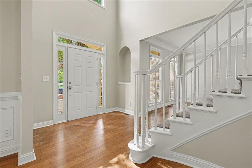 5 bedroom, 4 bathroom, 3,202 sq ft single family residence under contract at 1249 Wood Iris Lane, Lawrenceville, GA 30045 — photo 3