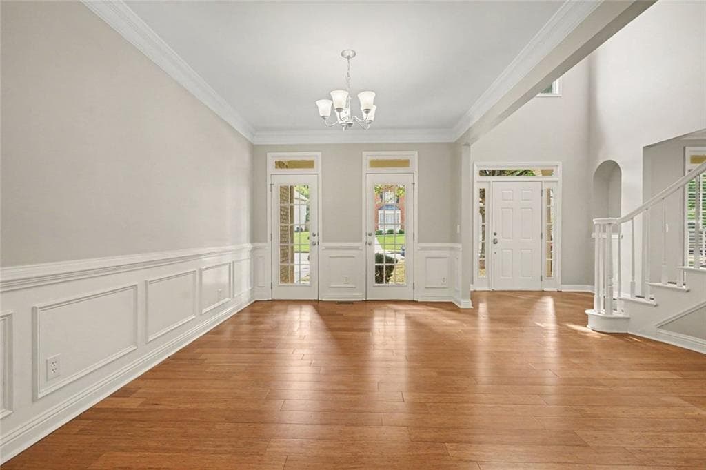 5 bedroom, 4 bathroom, 3,202 sq ft single family residence under contract at 1249 Wood Iris Lane, Lawrenceville, GA 30045 — photo 5