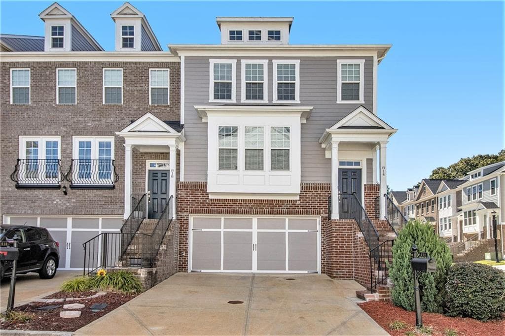 3 bedroom, 4 bathroom, 2,243 sq ft townhouse for sale at 814 Bexley Park Way, Mableton, GA 30126