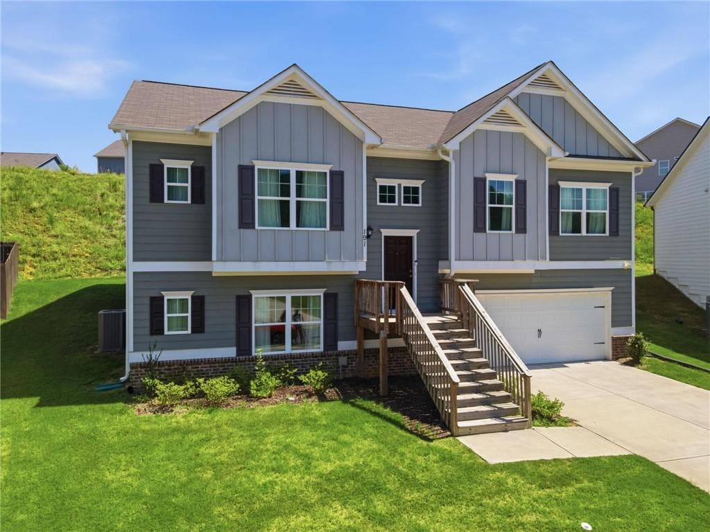 4 bedroom, 3 bathroom, 2,637 sq ft single family residence for sale at 191 Malbone Street, Cartersville, GA 30120 — photo 4