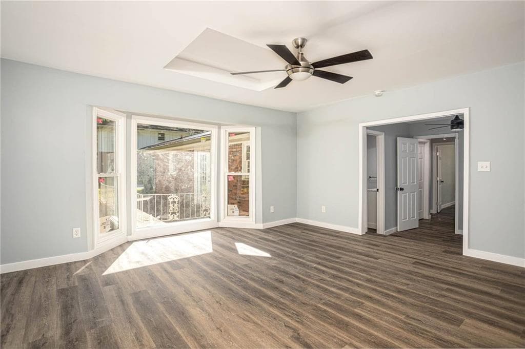 5 bedroom, 3 bathroom, 3,256 sq ft single family residence for sale at 2933 Shelly Drive, Atlanta, GA 30311 — photo 6