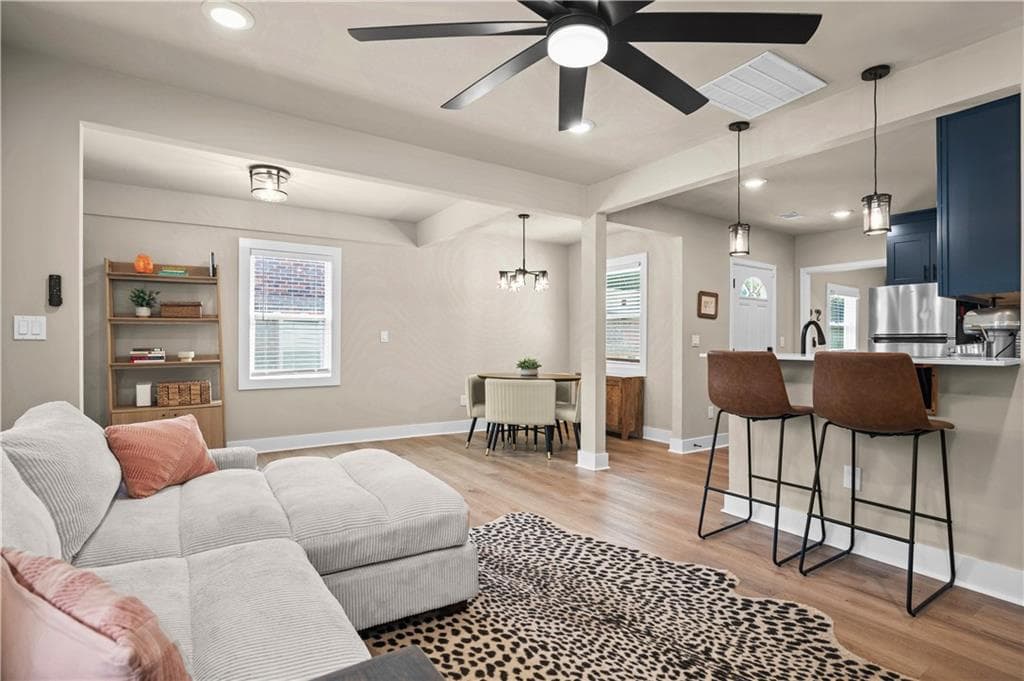 3 bedroom, 2 bathroom, 1,151 sq ft single family residence under contract at 3240 Stratton Lane, Scottdale, GA 30079 — photo 4