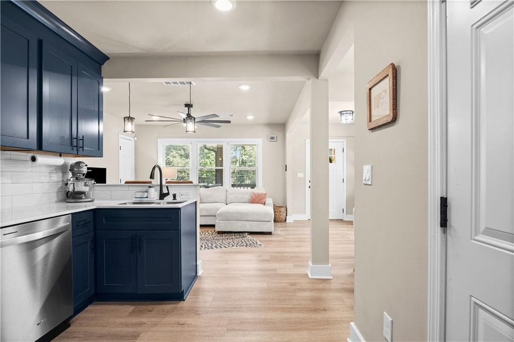 3 bedroom, 2 bathroom, 1,151 sq ft single family residence under contract at 3240 Stratton Lane, Scottdale, GA 30079 — photo 10