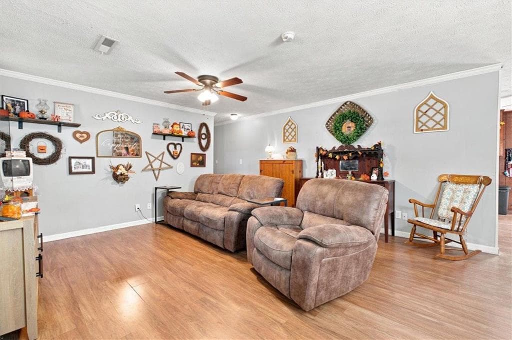 3 bedroom, 2 bathroom, 1,360 sq ft single family residence under contract at 636 Yarbrough Road, Aragon, GA 30104 — photo 9