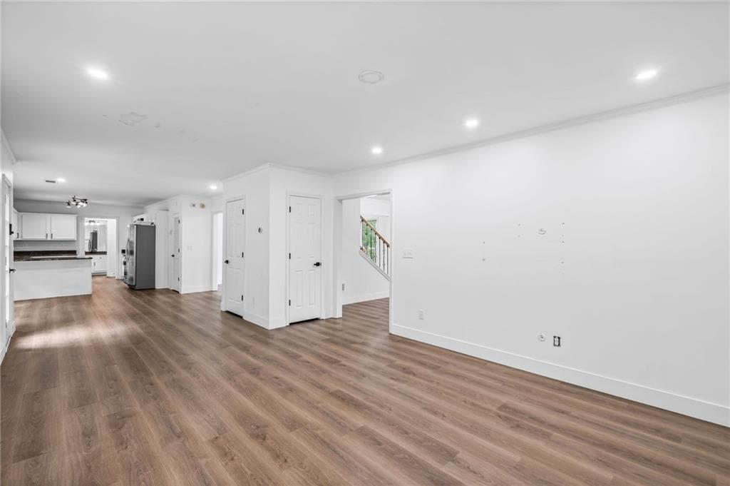 4 bedroom, 3 bathroom, 2,545 sq ft single family residence for sale at 3304 Standing Peachtree Trail, Kennesaw, GA 30152 — photo 6