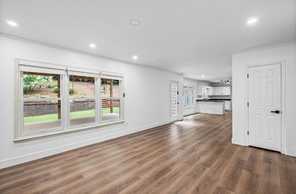 4 bedroom, 3 bathroom, 2,545 sq ft single family residence for sale at 3304 Standing Peachtree Trail, Kennesaw, GA 30152 — photo 7