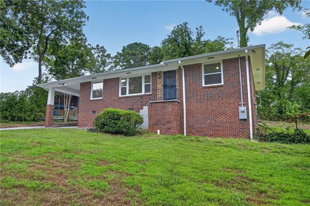 3 bedroom, 2 bathroom, 1,204 sq ft single family residence for rent at 700 Ferris Street, Atlanta, GA 30310 for $2,250 a month — photo 2