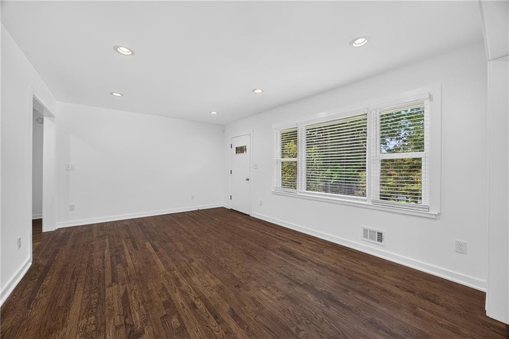3 bedroom, 2 bathroom, 1,204 sq ft single family residence for rent at 700 Ferris Street, Atlanta, GA 30310 for $2,250 a month — photo 7