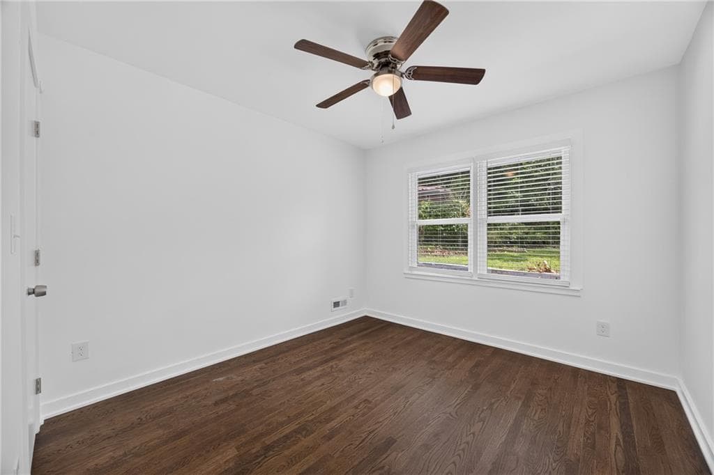 3 bedroom, 2 bathroom, 1,204 sq ft single family residence for rent at 700 Ferris Street, Atlanta, GA 30310 for $2,250 a month — photo 10