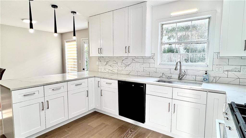 4 bedroom, 2 bathroom, 1,722 sq ft single family residence for rent at 417 Hillcrest Common, Canton, GA 30115 for $2,050 a month — photo 10